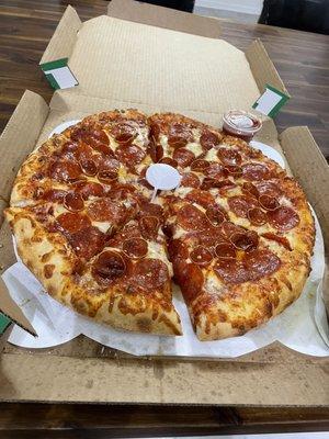 Large Pepperoni Magnifico