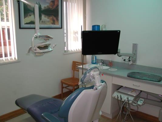 We specialize in setting up and maintaining dental offices - Dentrix, PracticeWorks, Gendex VixWin, Patterson, and more!