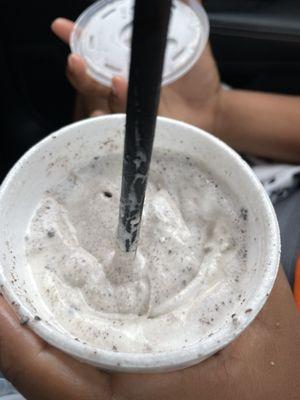 Caramel Oreo shake