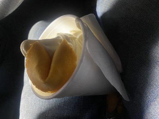 Vanilla vine with a fortune cookie (its like a cone)