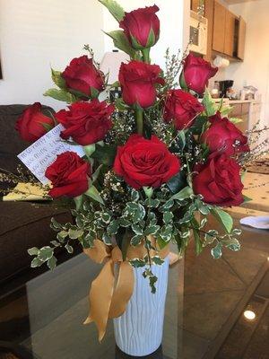 Beautiful bouquet of red roses.