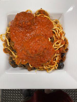 Spaghetti and meatballs,black olives mushrooms