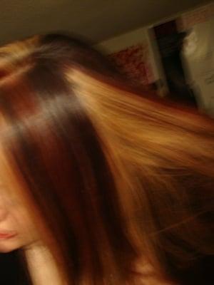 4 colors, chocolate, blonde, red paprika, caramel