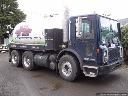 Septic tank pump truck