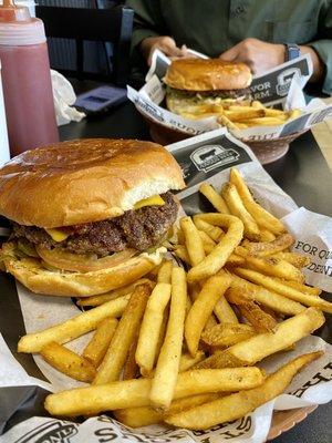 BBQ Burger w/ Fries