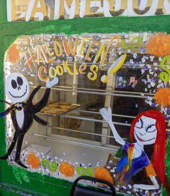 They did a cool Halloween drawing on the window. They usually have more pastries on display but I came late in the day.