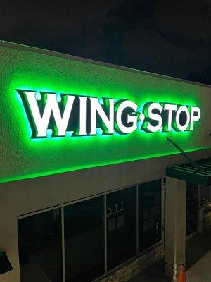 Channel letters Wing Stop Orlando