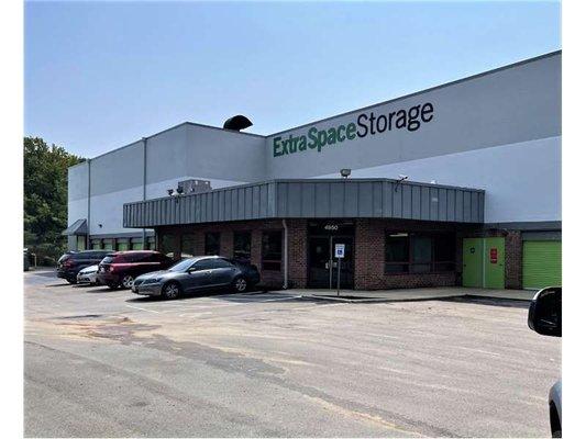 Beauty Image - Extra Space Storage at 4950 Nicholson Ct, Kensington, MD 20895