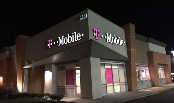 T-Mobile  {1441 Howe Ave.}