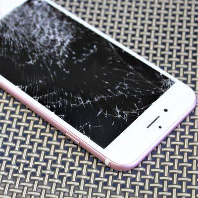 Cracked iPhone 6s