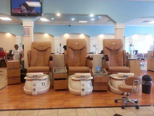 Pedi massage chairs