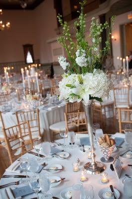 Table settings for a seated salad followed by three food stations