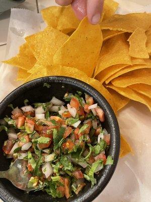 Chips and pico de gallo