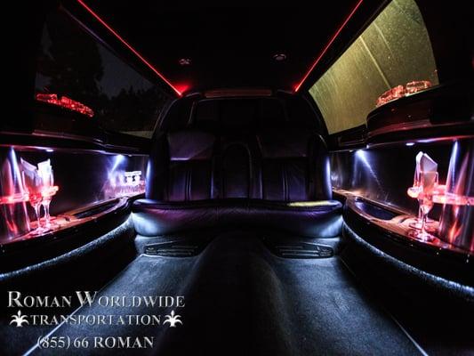 6 Passenger Lincoln Stretch Limousine, intimate face to face seating, fully loaded comfort.