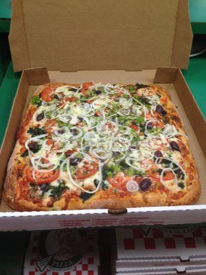 Sicilian vegetable pizza