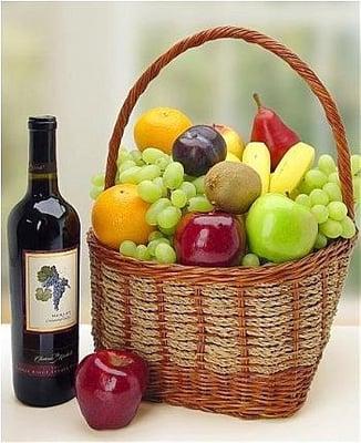 $79.95 Wine and Fruit Gift Basket