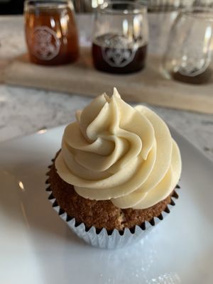 Butterscotch Cupcake