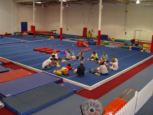 Totnastics: Mommy and Me Classes are a hit!