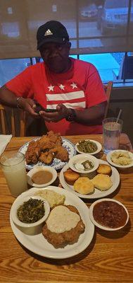 Fried Chicken, mashed potatoes/gravy, green beans Country Fried Steak, mashed potatoes, turnip greens, bacon baked beans, lemonade