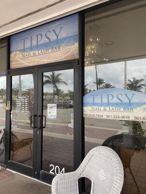 Tipsy Nail & Lash Bar