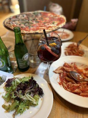 Salad, pizza & pasta