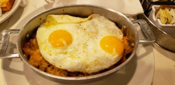 Carnivore skillet with big eggs