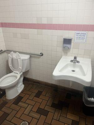 Good clean wholesome bathroom no dirt insight would definitely visit this bathroom again. Anybody in the San Bernardino region should visit