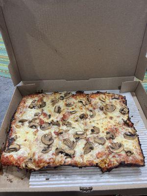 Detroit style deep dish with mushrooms