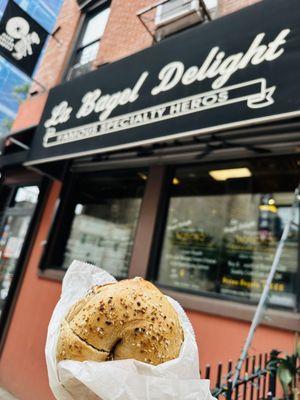 Whole Wheat Bagel with Vegetable Cream Cheese