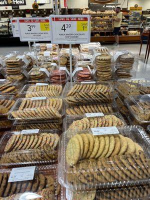 I love the bakery section, everything here is pretty much a slam dunk.