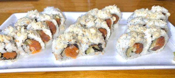 Spicy tuna roll & w/ tempura flakes (crunch)