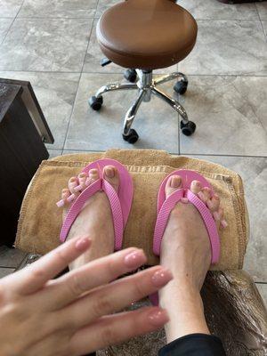 Regular pedicure. Dip powder manicure.