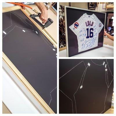 Lulu Lemon Cubs Jersey signed by 2016 players !