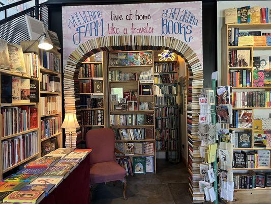 Gorgeous book arch!