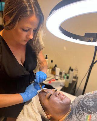 Fullset eyelash extensions and express facial treatment. 
#sandiegofacials 
#eyelshes 
#lashextensions
#skincare 
#facialtreatment