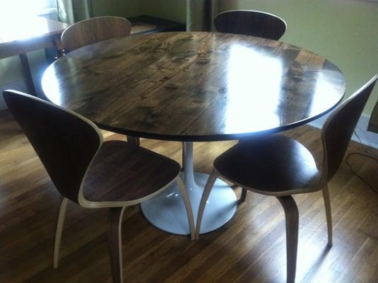 Maldonado's custom table top for pedestal table