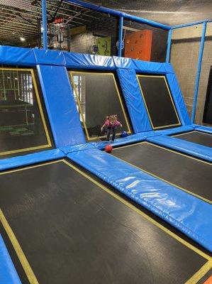 Trampolines dodgeball