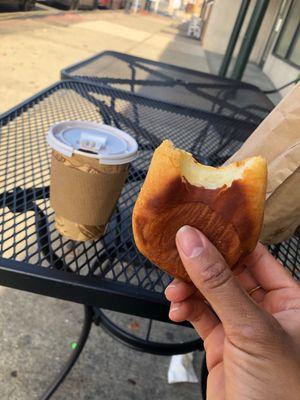 Pan de Bono & small hot chocolate