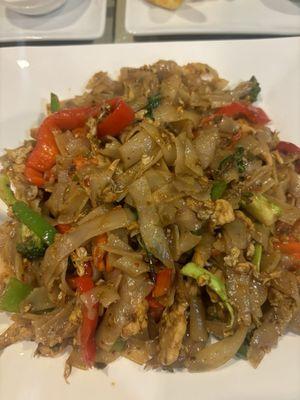 Pad Kee Mao chicken level 10