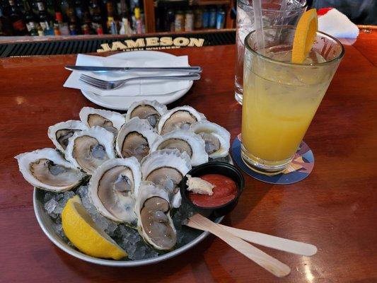 $1 oysters and a special mimosa