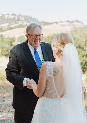 The stunning rolling hills at the Highlands Estate can't be beat.  : Natalie Walker Photography : St. James Salon