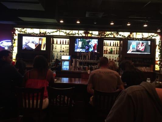 Great bar area with good service & a great menu that's well executed.