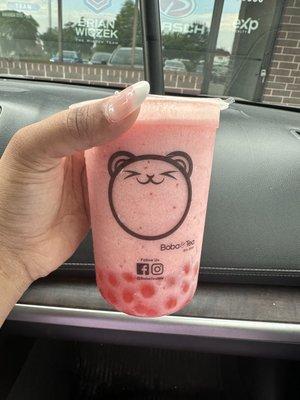 Regular strawberry smoothie with strawberry popping boba