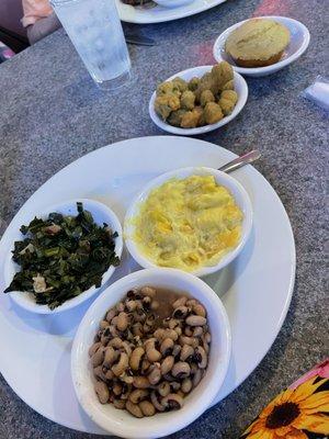 Veggie platter with corn bread.