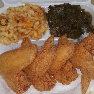 FRIED CHICKEN WINGS WITH MACARONI AND CHEESE AND COLLARD GREENS