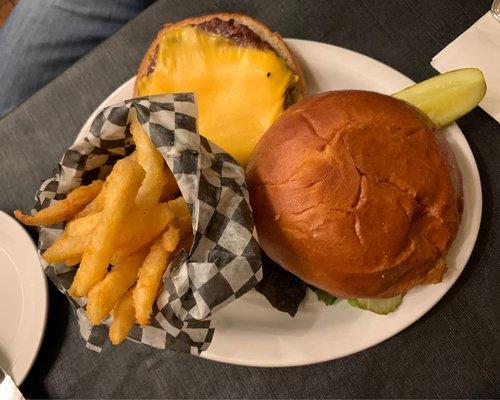 Bison burger with fries