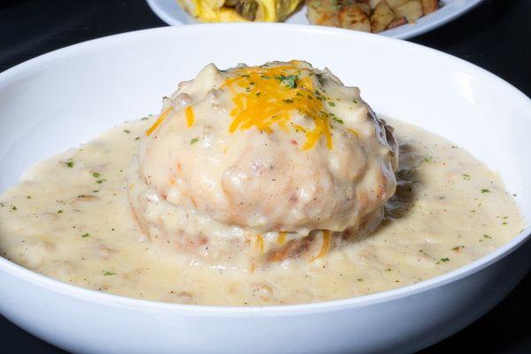 Grand Biscuit & Gravy