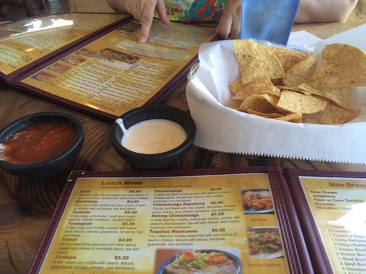 Awesome chips and salsa :)