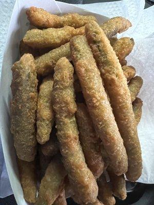 Fried green beans...really good with the ranch dipping sauce.