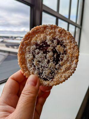 Yummy raspberry crinkle cookie was the perfect balance of sweet jam and buttery cookie. The powdered sugar made it a bit messy.